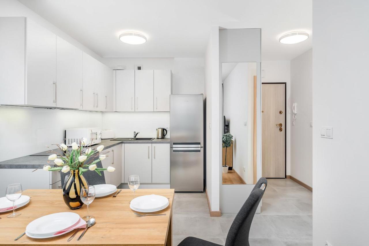 Wroclaw Rose Apartments By Noclegi Renters Exterior photo